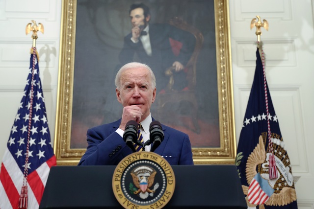 Ông Biden xin lỗi vụ vệ binh quốc gia phải ngủ trên sàn nhà để xe - 1 Ông Biden xin lỗi vụ vệ binh quốc gia phải ngủ trên sàn nhà để xe - 1