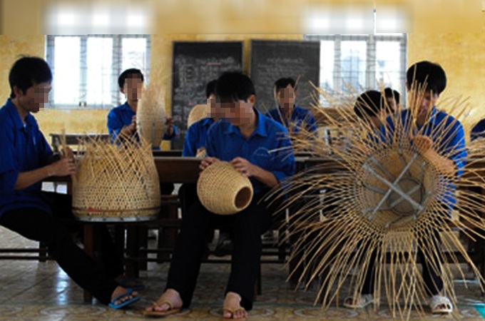 Công tác xã hội trong quản lý người nghiện ma túy sau cai tái hòa nhập