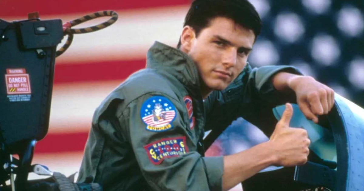 Ông Trump khoe phi công F-35 Mỹ đẹp trai hơn tài tử Tom Cruise