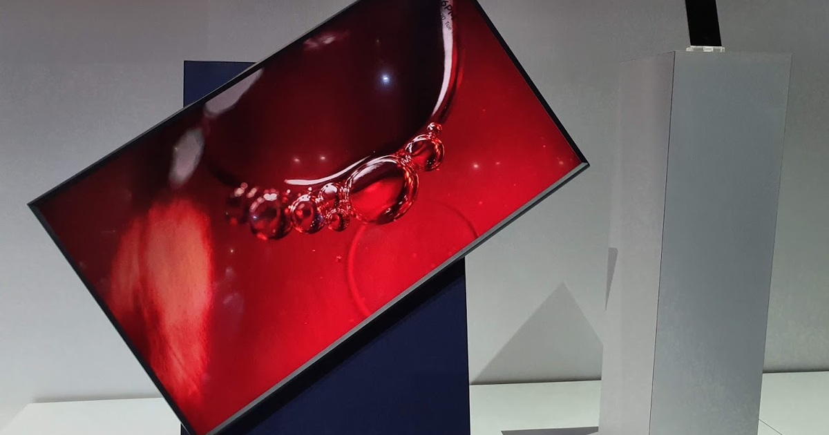 CES 2020: Samsung ra mắt TV xoay dọc, có thể xem video trên Tik Tok, Facebook như smartphone