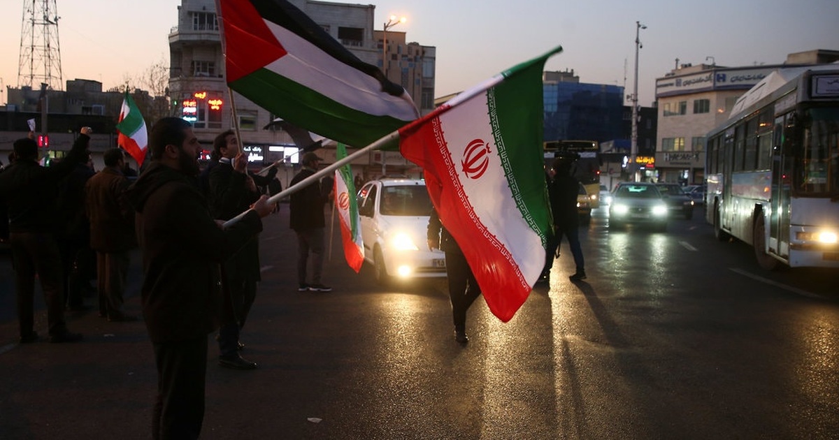 Người Iran ăn mừng vì không bị Mỹ trả thù