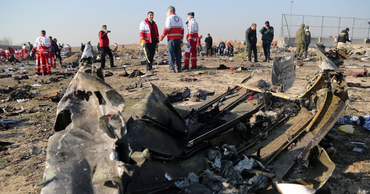 Điều gây khó hiểu trong vụ Iran bắn nhầm máy bay làm 176 người chết