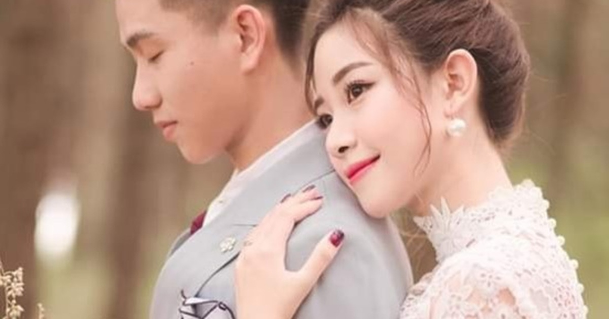 HLV Park Hang Seo chúc mừng đám cưới của Phan Văn Đức
