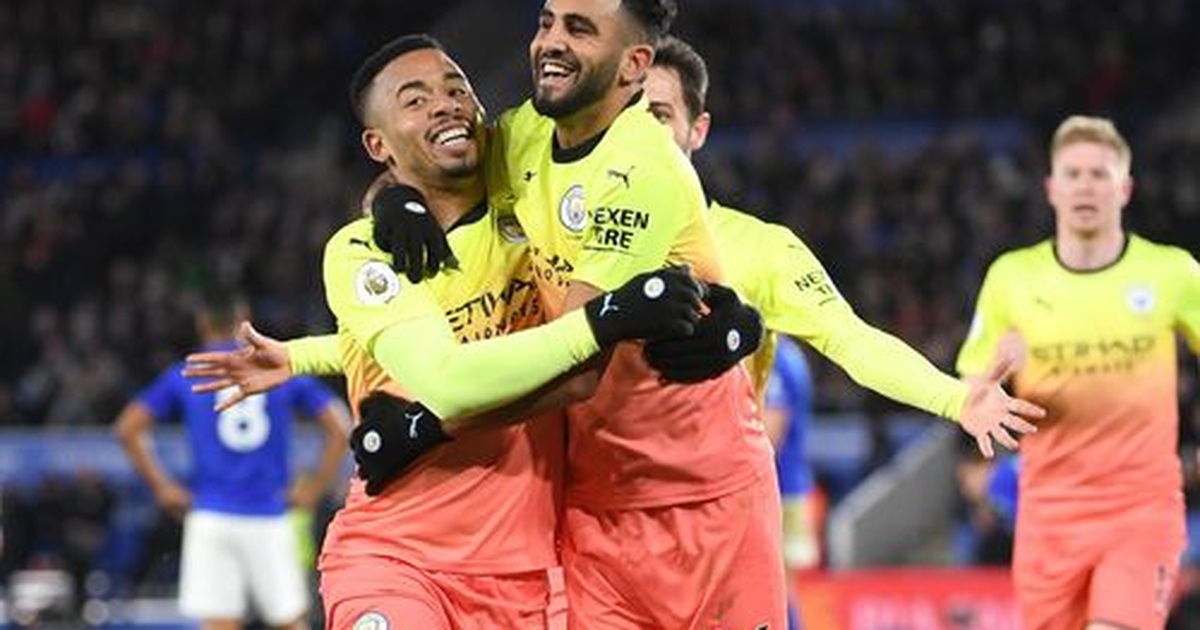 Leicester 0-1 Man City: Aguero sút hỏng phạt đền, Jesus thành người hùng