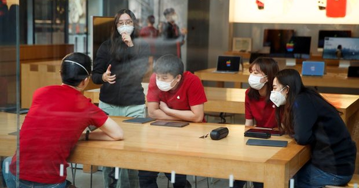 Apple mở lại nhiều cửa hàng ở Trung Quốc bất chấp dịch Covid-19