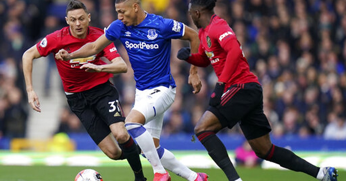 Everton 1-1 Man Utd: De Gea mắc sai lầm, Fernandes tiếp đà thăng hoa