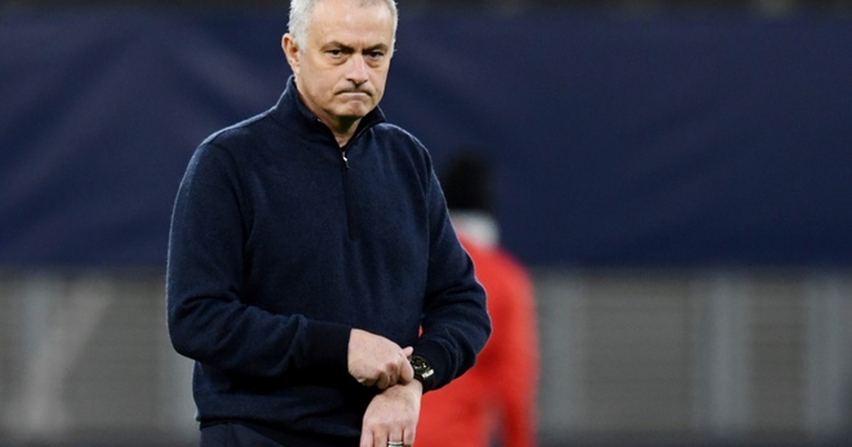 Mourinho trải qua chuỗi ngày tệ nhất trong sự nghiệp