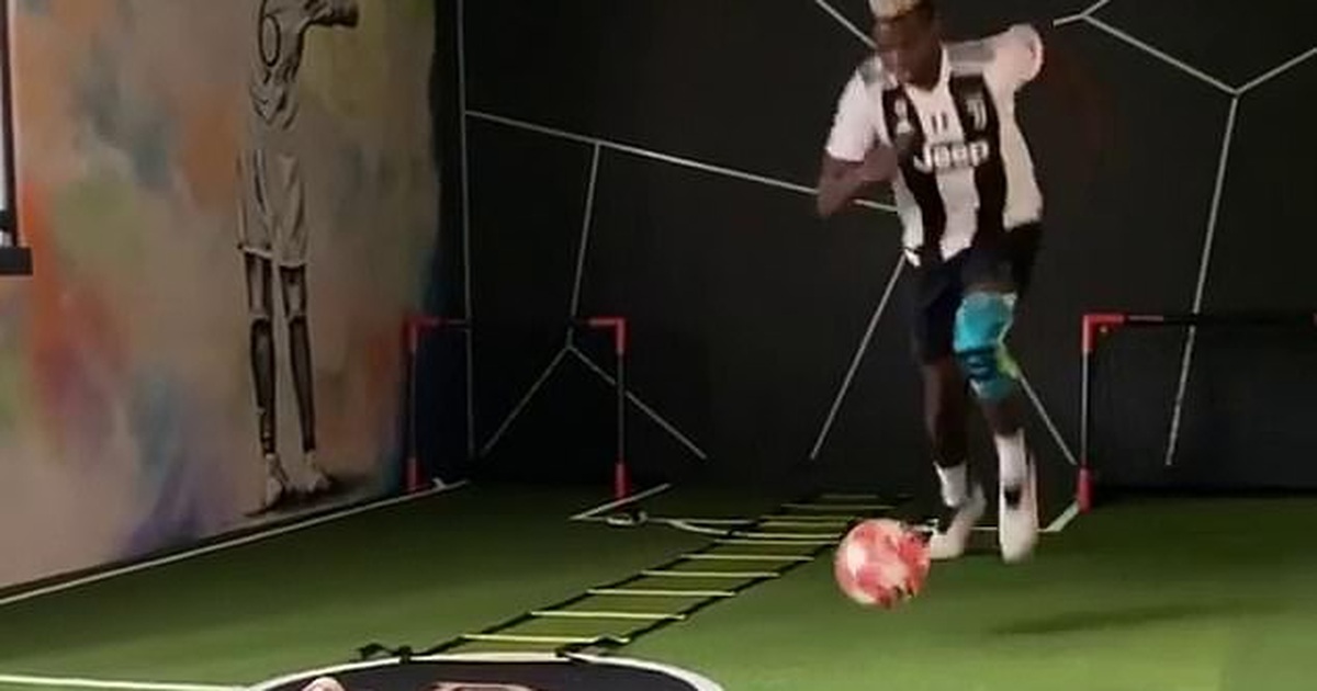 Pogba khiến cổ động viên Man Utd nổi giận vì mặc áo Juventus tập luyện