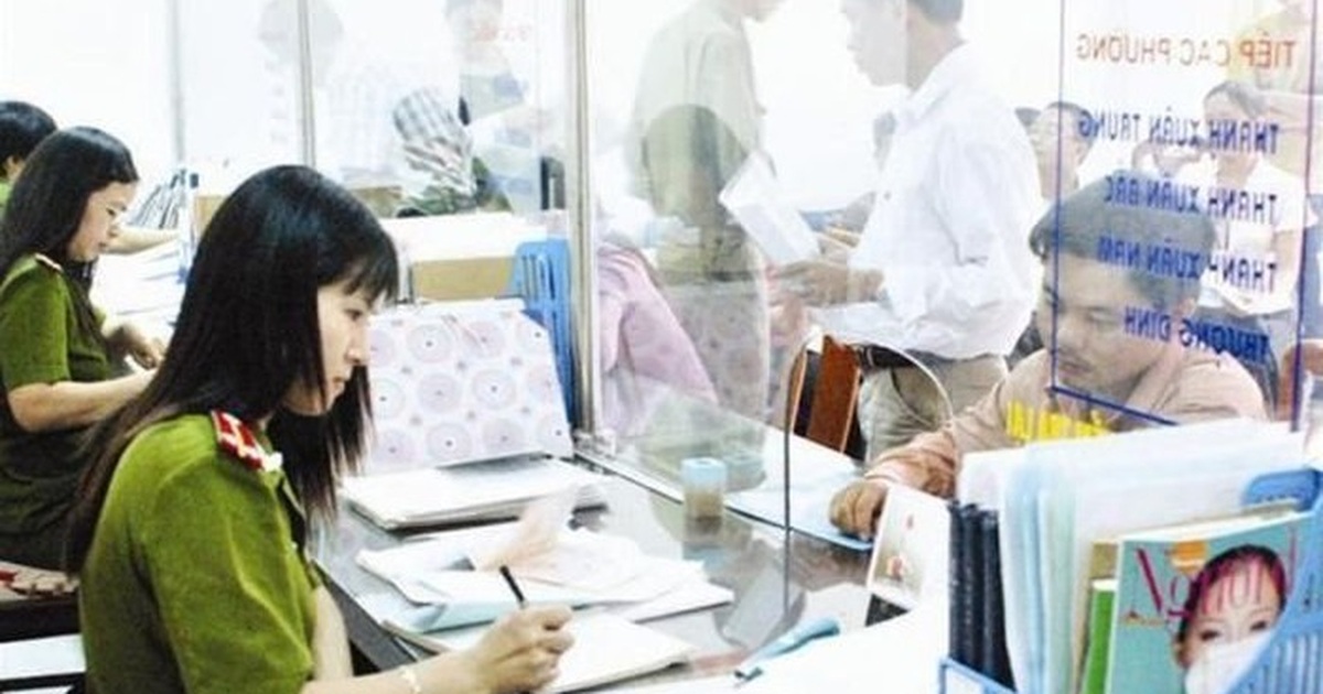 Đề xuất bỏ quy định về điều kiện riêng đăng ký thường trú Hà Nội, TPHCM