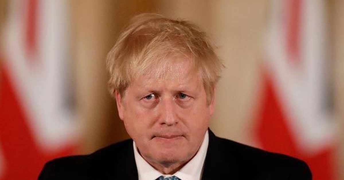 Thủ tướng Anh phải thở oxy trong phòng điều trị tích cực
