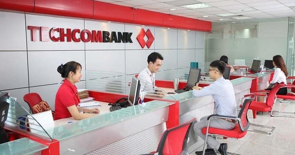 Techcombank xin lỗi khách hàng sau sự cố về lỗi giao dịch điện tử | Báo Dân  trí