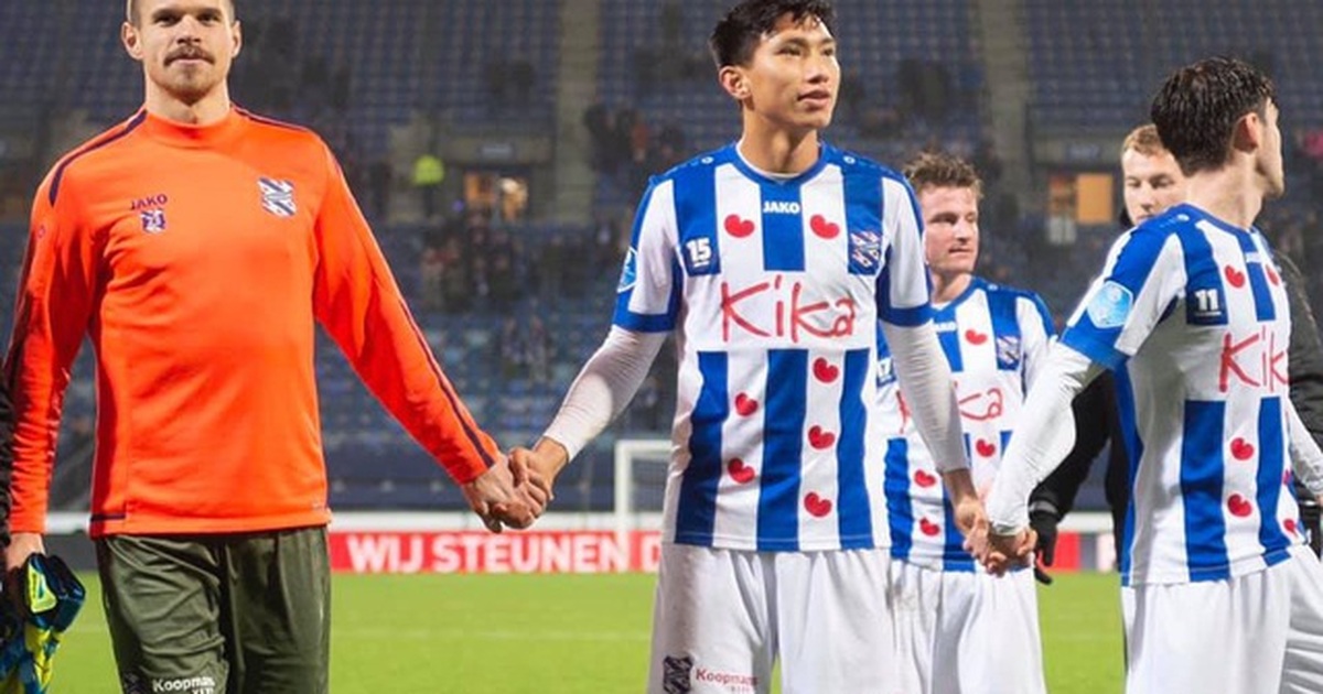 Heerenveen đề nghị để Văn Hậu ở lại Hà Lan thêm 1 năm