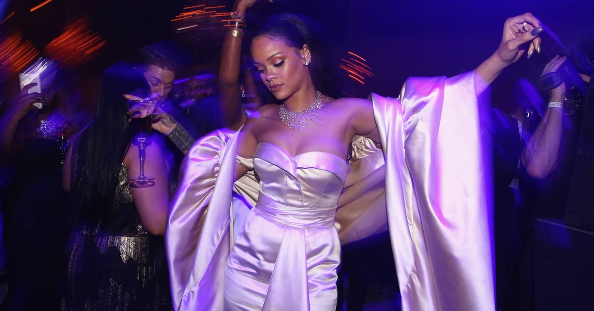 Vừa chuyển chỗ ở, Rihanna liền lọt top giàu nhất xứ sở sương mù