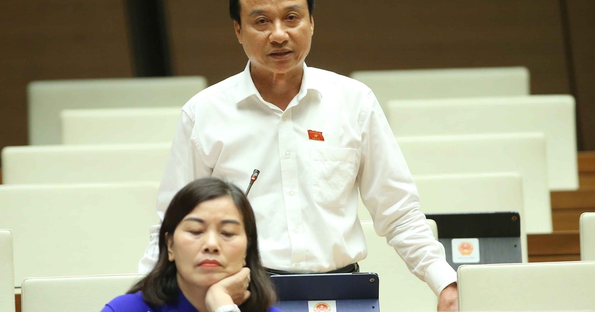 Chính phủ tự “cãi” mình khi giao quyền của Thủ tướng cho Chủ tịch Đà Nẵng?