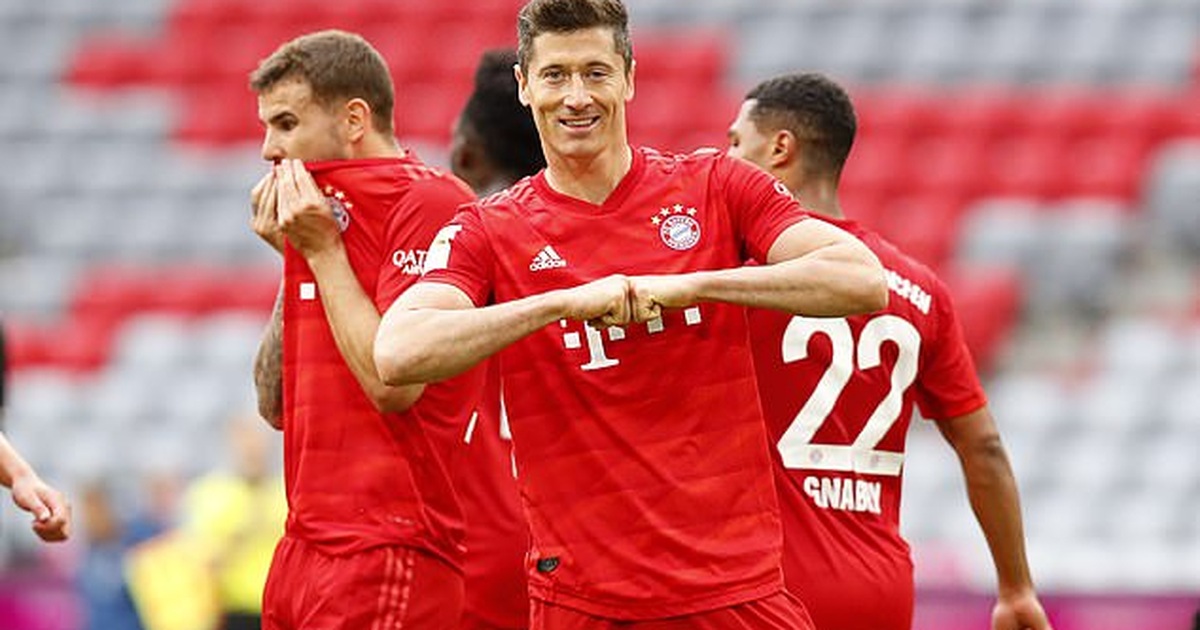 Lewandowski lập cú đúp, Bayern Munich hủy diệt Dusseldorf
