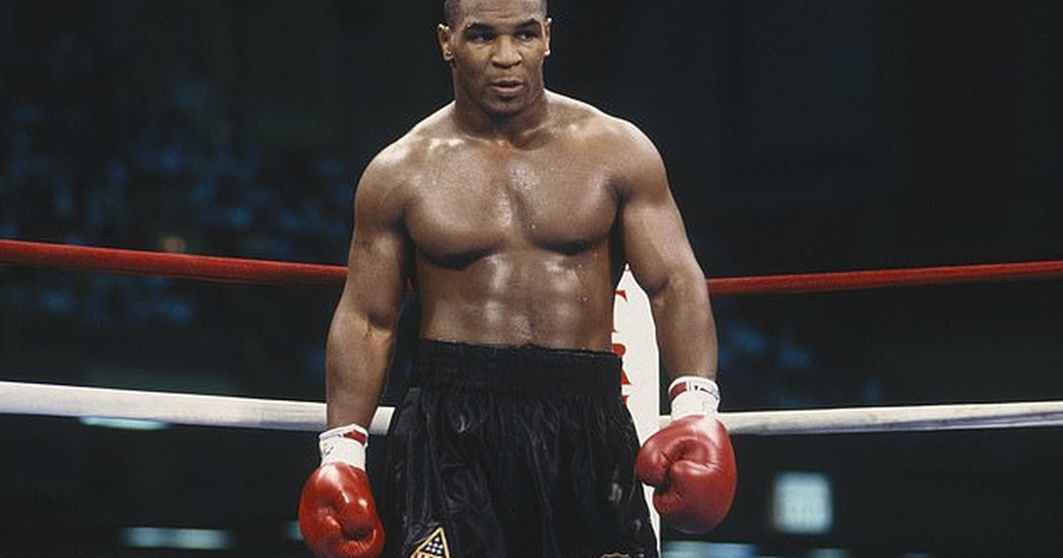 Mike Tyson không có tên trong top 10 võ sĩ giỏi nhất mọi thời đại