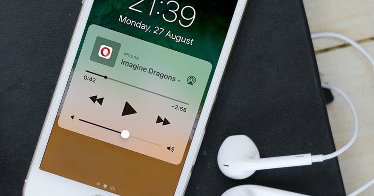 iOS 14 cho phép vừa tắt màn hình, vừa nghe nhạc trên YouTube