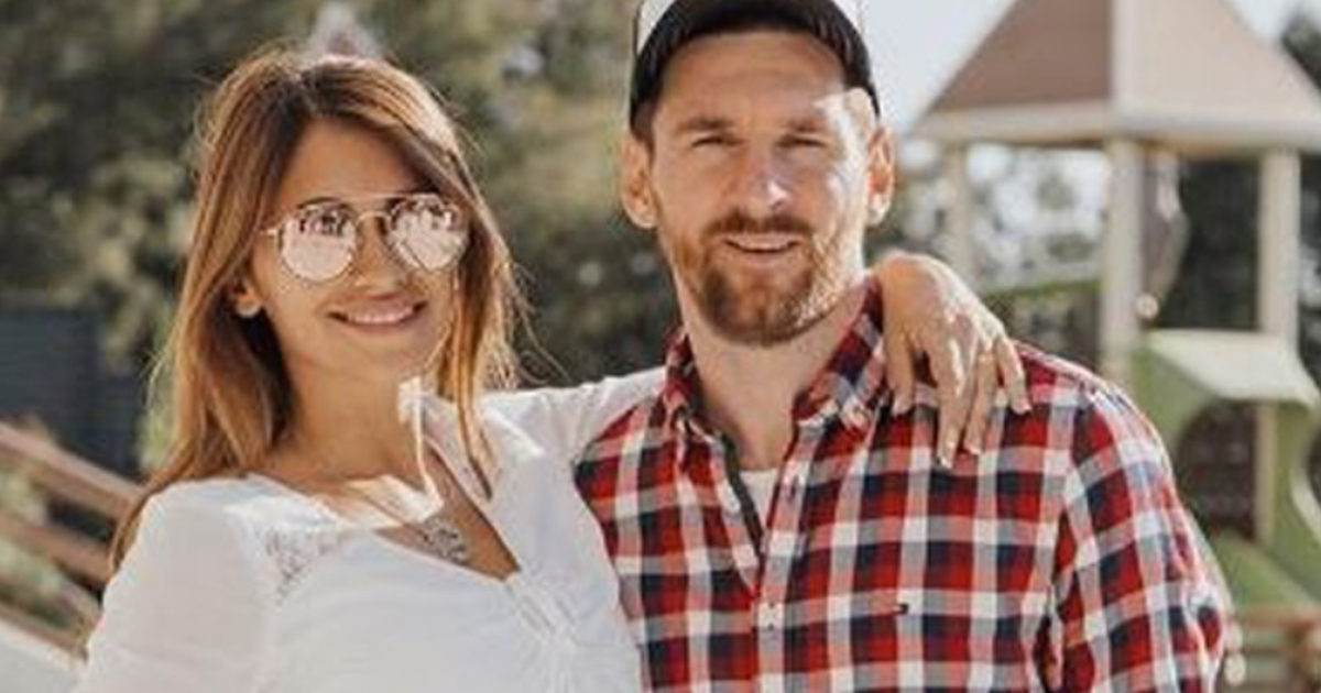 Vợ chồng Messi gây xúc động với loạt ảnh tình yêu ngọt ngào