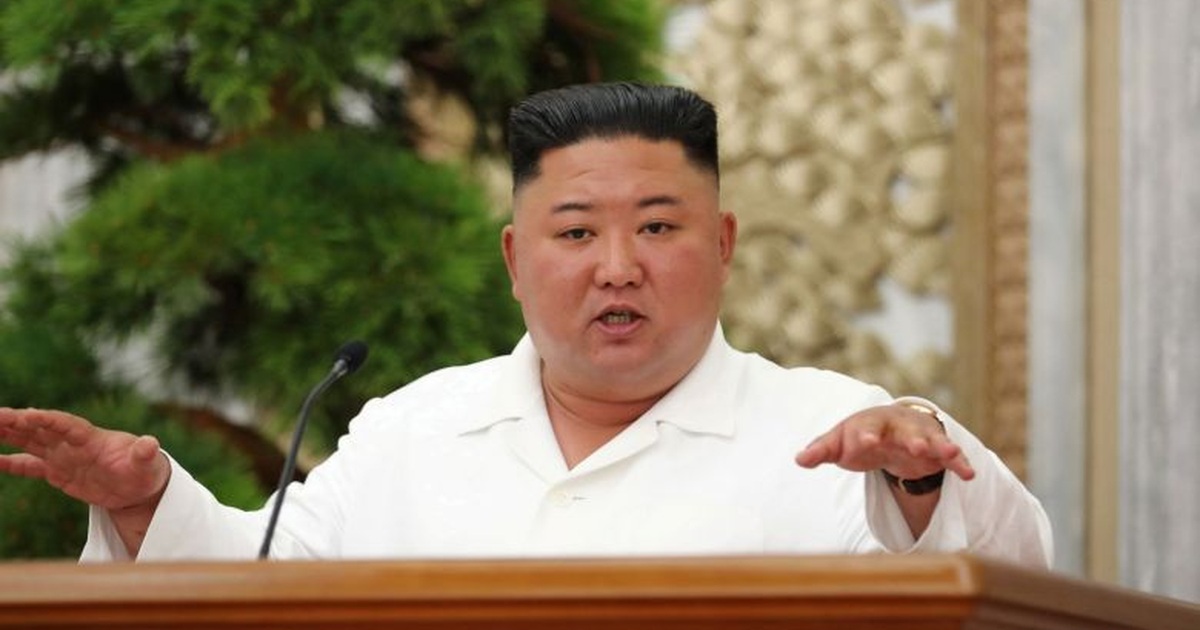 Ông Kim Jong-un cảnh báo khủng hoảng "vượt sức tưởng tượng" vì Covid-19