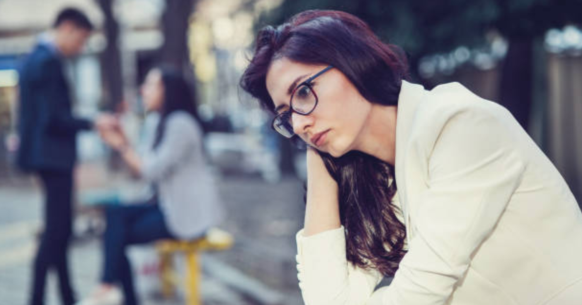 Hỏng cái bóng đèn, vợ cũ của chồng tôi cũng gọi điện nhờ anh ấy đến sửa | Báo Dân trí Hỏng cái bóng đèn, vợ cũ của chồng tôi cũng gọi điện nhờ anh ấy đến sửa | Báo Dân trí