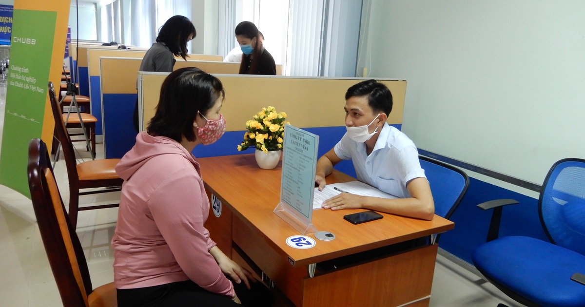 Đà Nẵng: Việc nhiều, người ít tại Phiên giao dịch việc làm tháng 9/2020