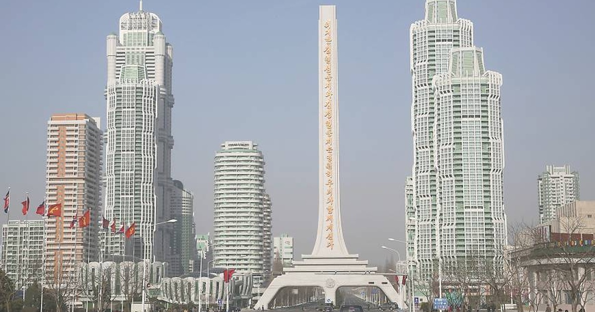 View - Toàn cảnh con phố hiện đại bậc nhất ở Triều Tiên với loạt cao ốc chọc trời | Báo Dân trí