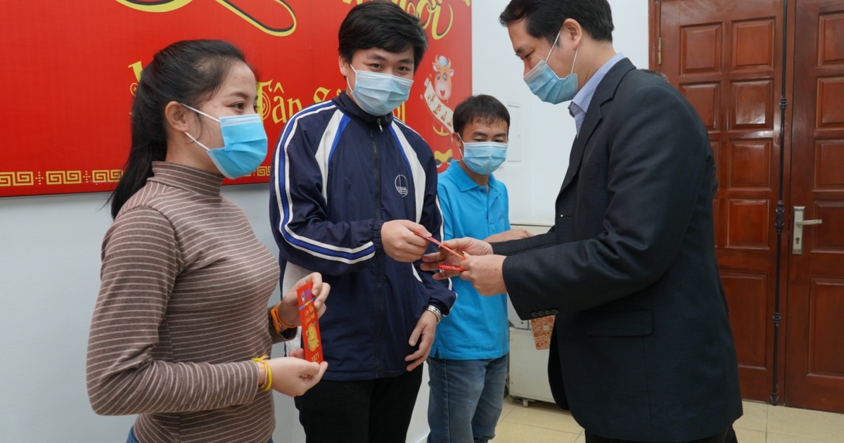 Ấm áp hương vị Tết cổ truyền Việt Nam với sinh viên nước ngoài