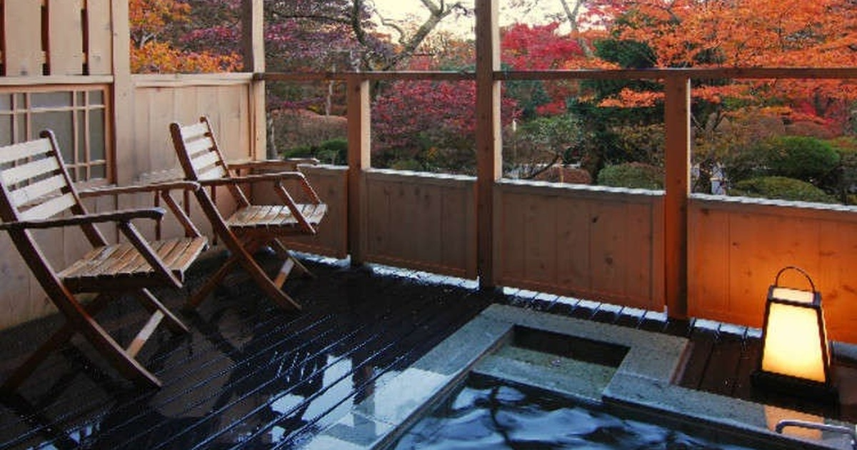 Tắm nước khoáng nóng từ núi Hakone tại ryokan cổ 130 tuổi - 4