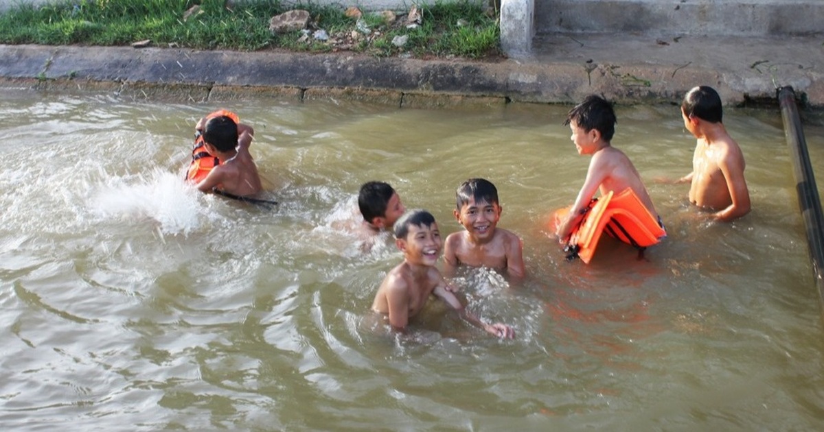 Phòng chống tai nạn đuối nước ở trẻ em, cần sự chung tay của toàn xã hội | Báo Dân trí