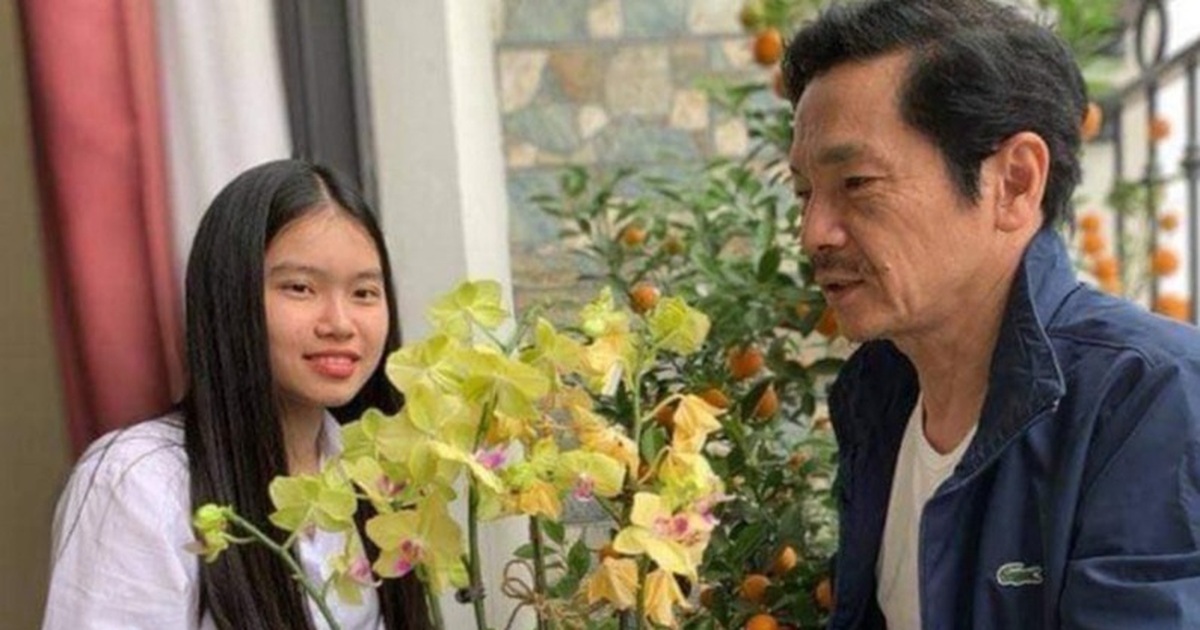 Con gái "bố Sơn" của phim Về nhà đi con giành học bổng du học Mỹ