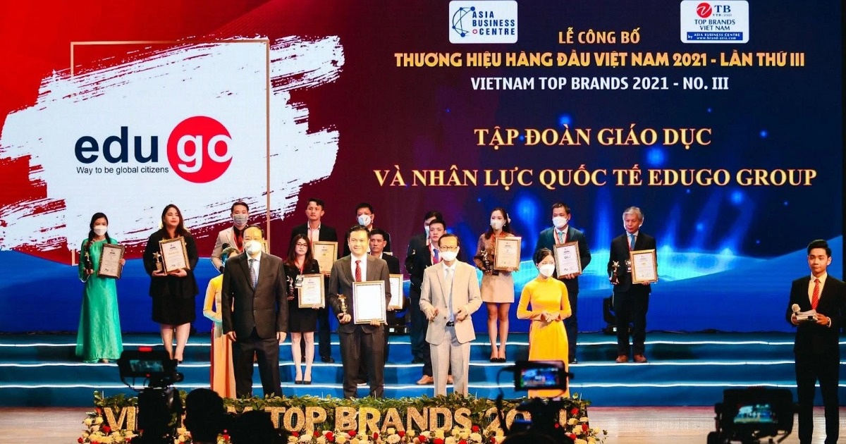 EduGo Group đạt danh hiệu “Top 10 thương hiệu hàng đầu Việt Nam”