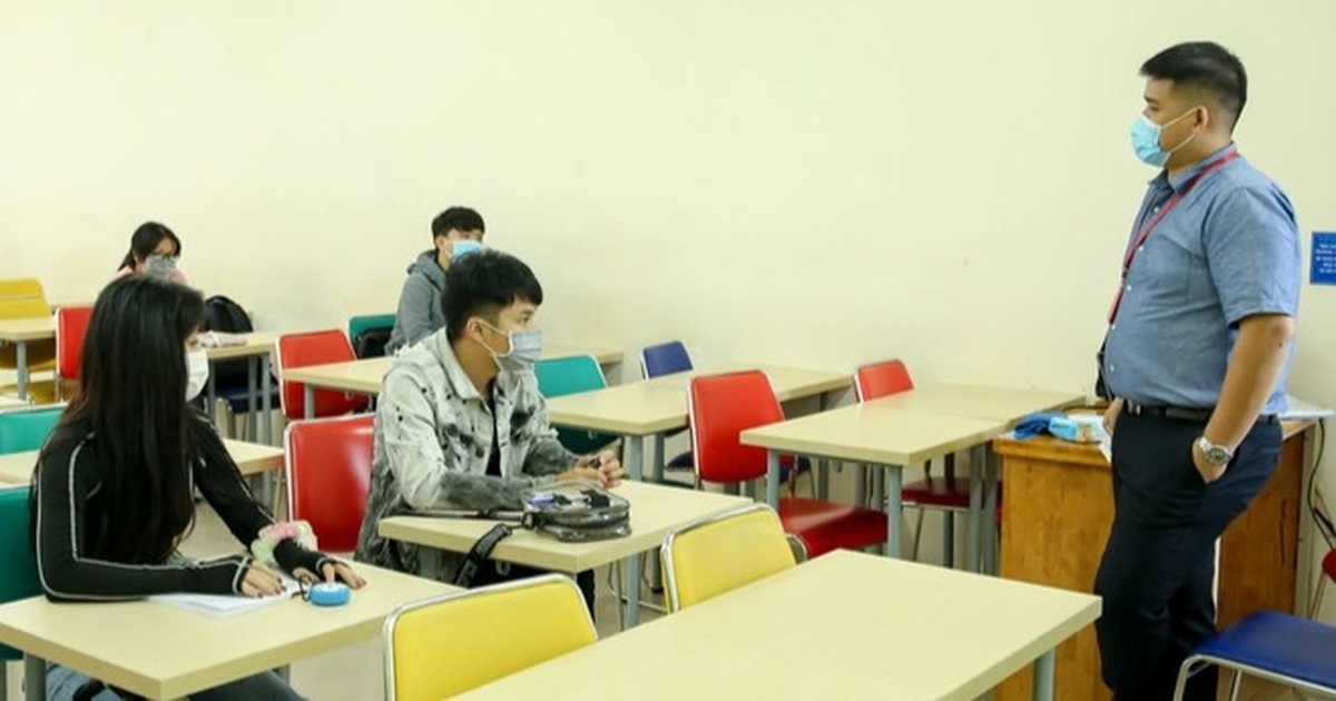 Đại học mở cửa trường đón sinh viên sau Tết: Nhiều ý kiến trái chiều!