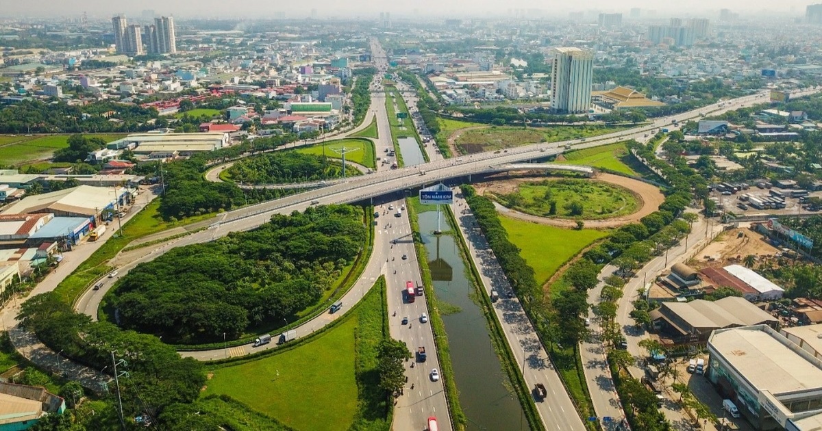 Read more about the article Một căn nhà không chịu di dời, dự án của nữ tỷ phú 16 năm “đắp chiếu”