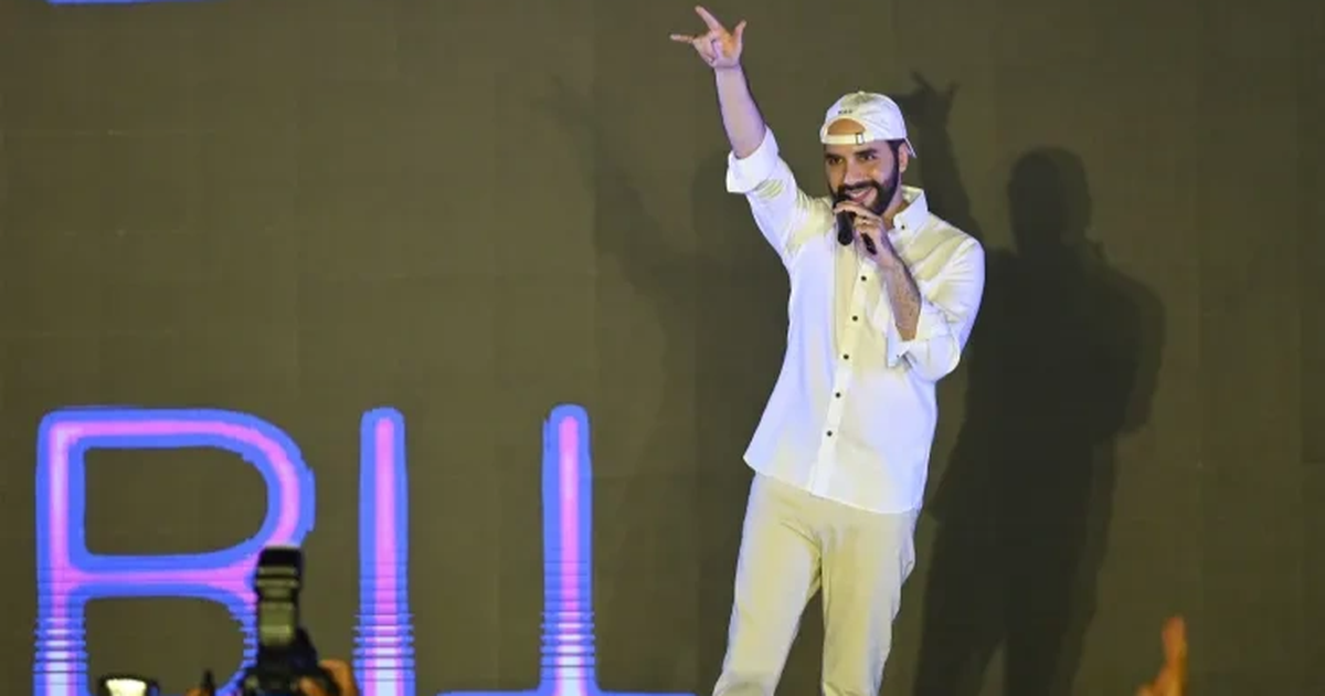 Tổng thống El Salvador vừa "bắt đáy" thêm 500 Bitcoin Báo Dân trí