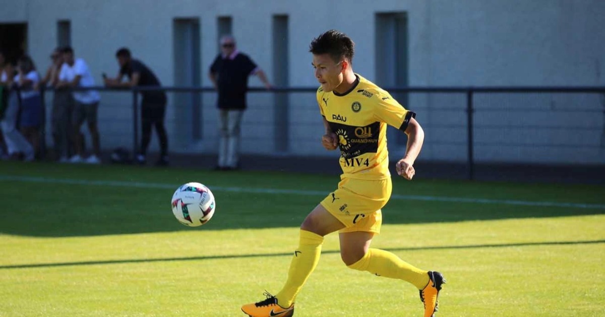 Quang Hải sáng cửa đá chính ở Pau FC | Báo Dân trí