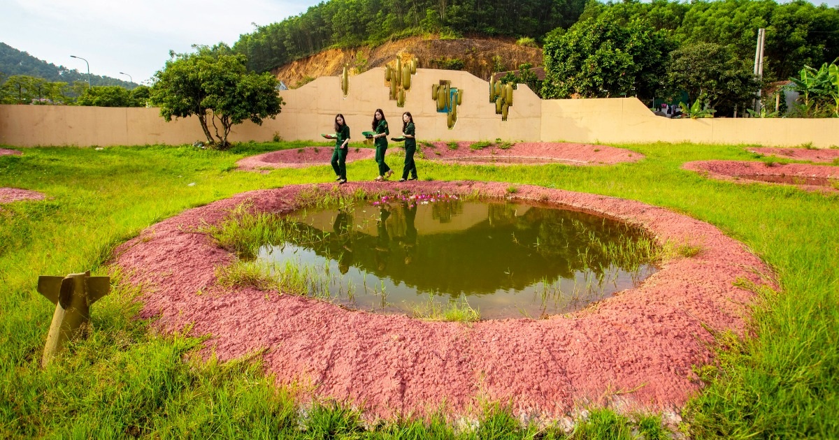 View - "Tọa độ lửa" Truông Bồn - nơi 13 TNXP viết nên huyền thoại bất tử | Báo Dân trí