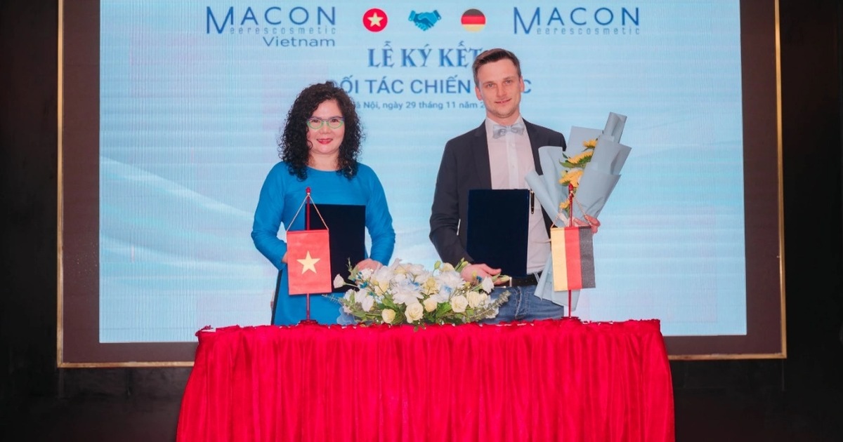 Bà Phạm Thị Thu Chín - Chủ tịch Hội đồng quản trị của Macon Việt Nam trong buổi ký kết chiến lược (Ảnh: Macon Việt Nam).