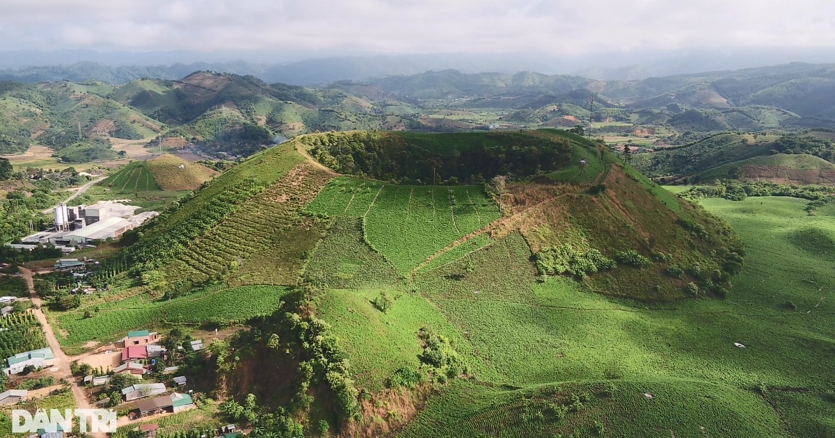 東南アジア最長の火山洞窟にある先史時代の人類の遺跡