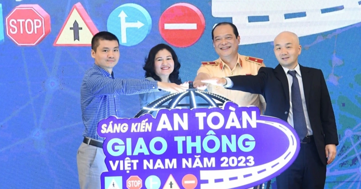 View - Toàn cảnh Lễ phát động chương trình Sáng kiến An toàn giao thông 2023 | Báo Dân trí