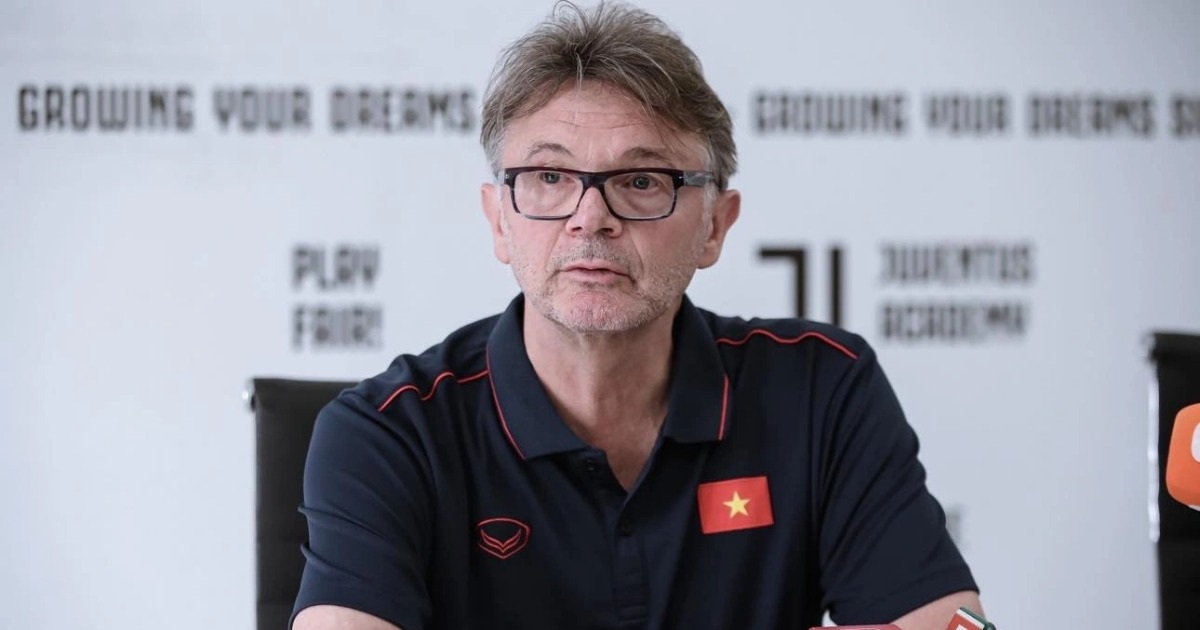 โค้ช Troussier: “ไทยแข็งแกร่งมาก แต่เวียดนาม U22 จะชนะ”