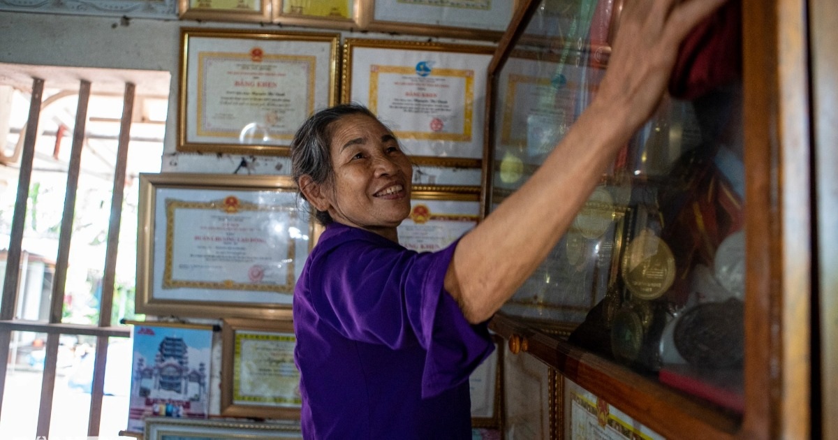 View - Căn nhà đơn sơ, ngập huy chương của "người phi thường" - Nguyễn Thị Oanh | Báo Dân trí