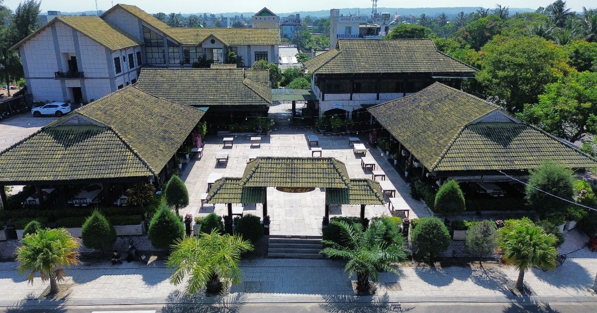 Read more about the article Resort Mỹ Khê được rao bán phát mại kiểu lạ: Ế lần đầu, lần 2 tăng giá 30%