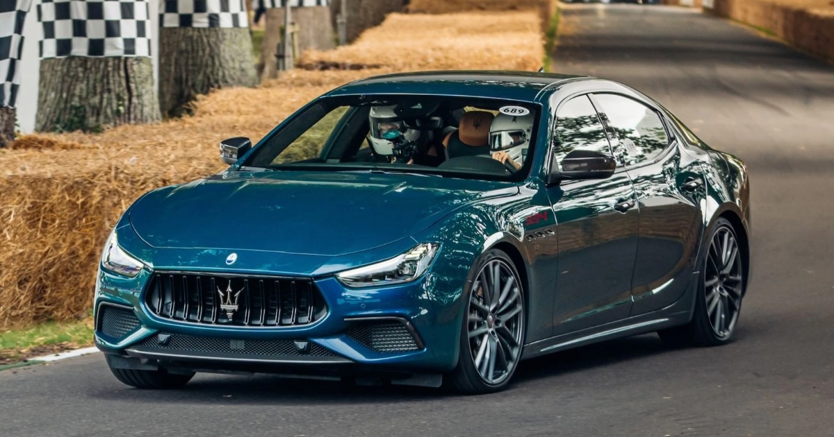 Maserati Ghibli 334 Ultima ra mắt, lập kỷ lục sedan nhanh nhất thế giới - 9
