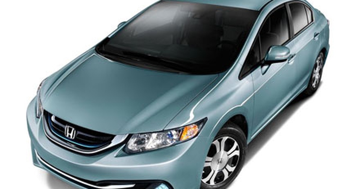  Honda lanza versión Civic Hybrid y versión a gas