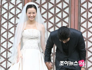 Kwon Sang Woo và Son Tae Young: Rạng rỡ ngày cưới! - 7