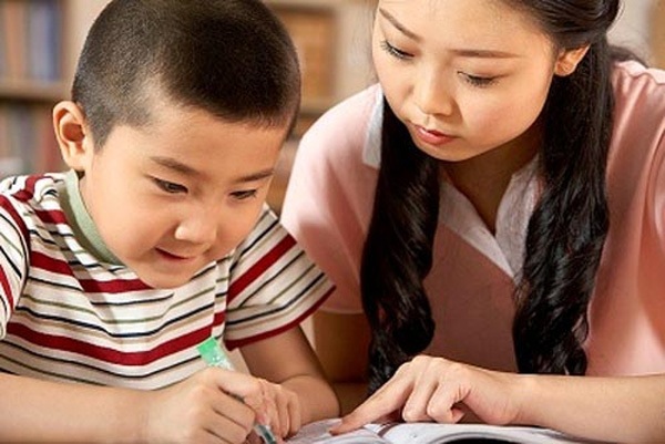Bố Mạnh Trường: Hãy để con lớn theo cách của con - 4 Hãy để con được học tập, vui chơi thể thao để xây dựng tính cách và trưởng thành theo cách của riêng mình.