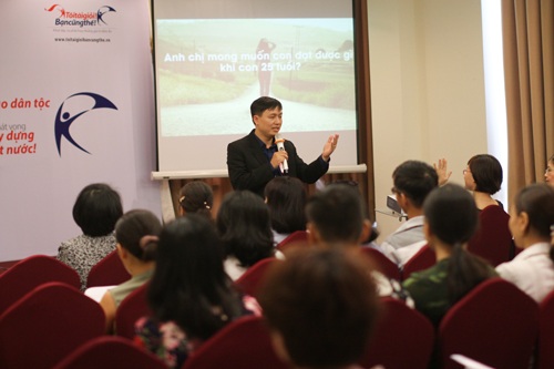 Hiểu con để yêu con đúng cách - 3 Hoàng Dương chuyên gia đào tạo kỹ năng sống của Công Ty Youth Development Corporation