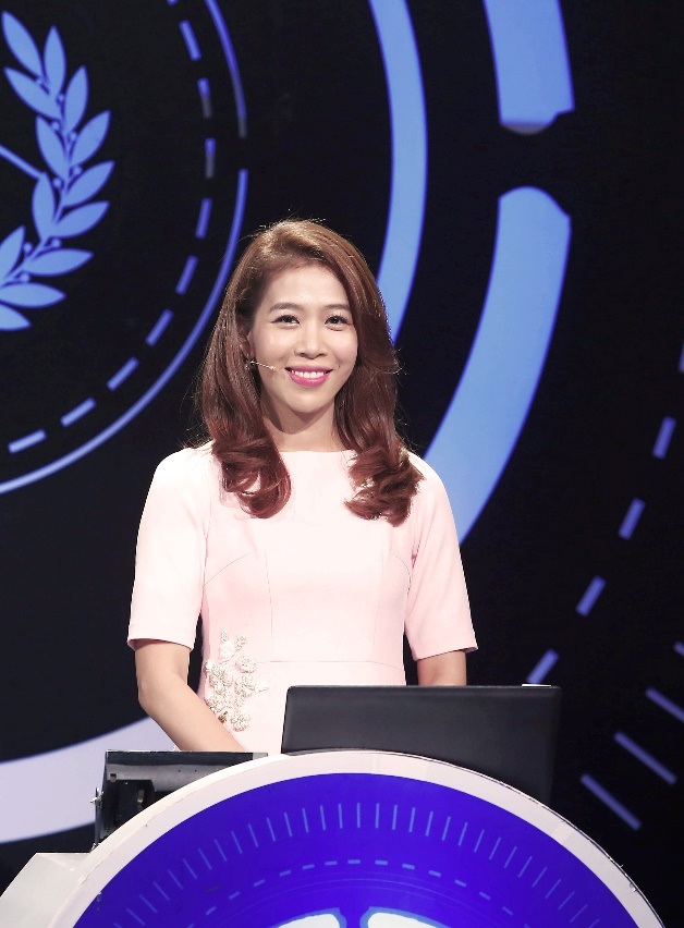 Nữ MC “Đường lên đỉnh Olympia” khuyên mọi người hãy dùng kháng sinh với “cái đầu lạnh”