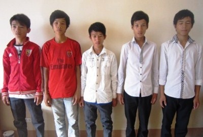 Thiếu tiền ăn chơi, nhóm 9X trộm cáp viễn thông - 1