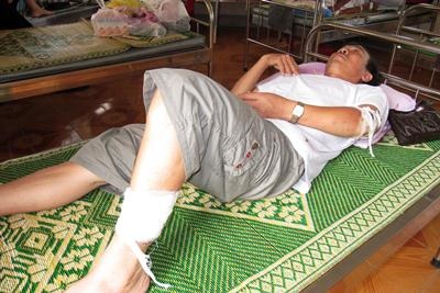 Lâm tặc truy sát, chém trọng thương chủ rừng phòng hộ  - 1